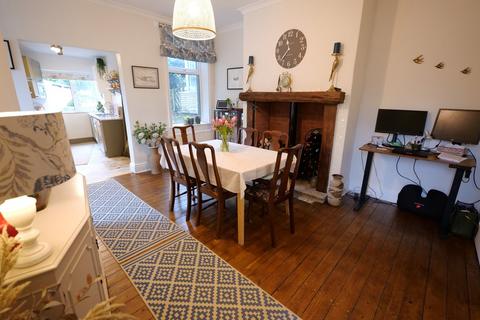 4 bedroom terraced house for sale, Gisburn Road, Barnoldswick, BB18