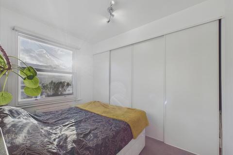 2 bedroom flat for sale, Batoum Gardens, Hammersmith W6