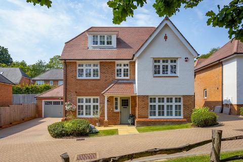 5 bedroom detached house for sale, Bluebird Grove, Haywards Heath RH17