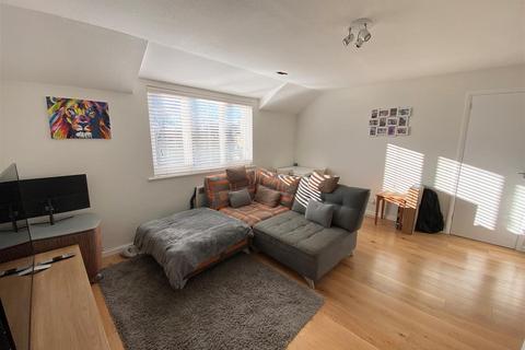 undefined, Nash Close, Herts AL9
