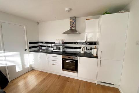 undefined, Nash Close, Herts AL9