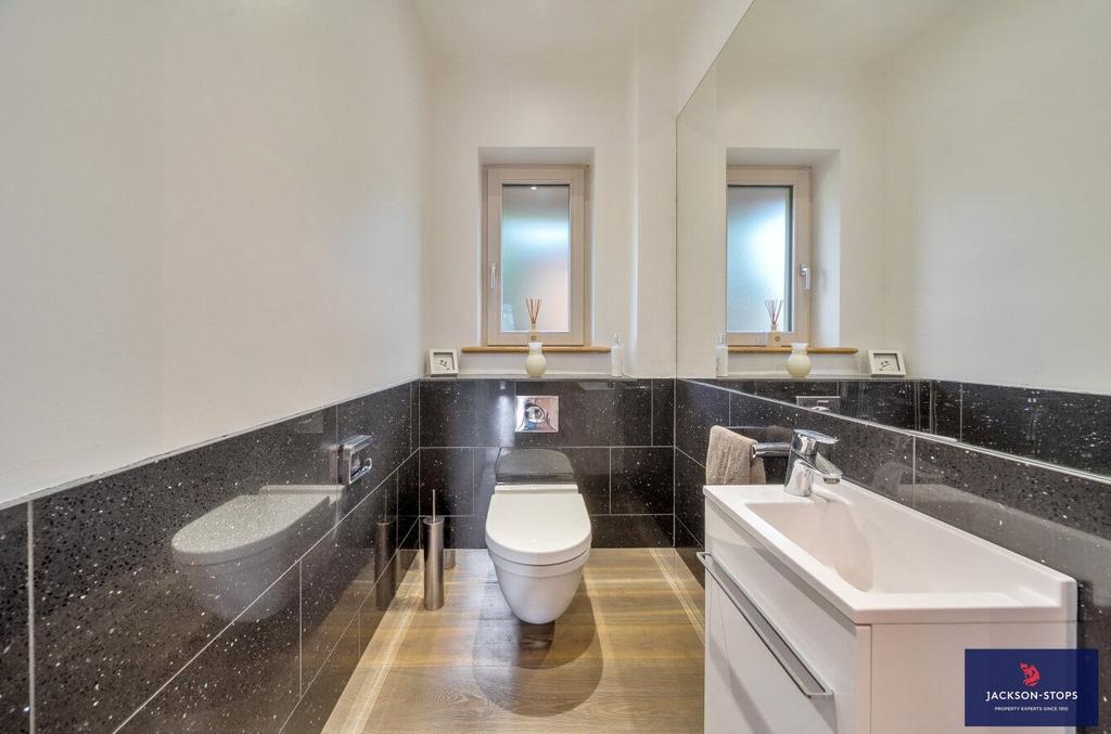 Ensuite