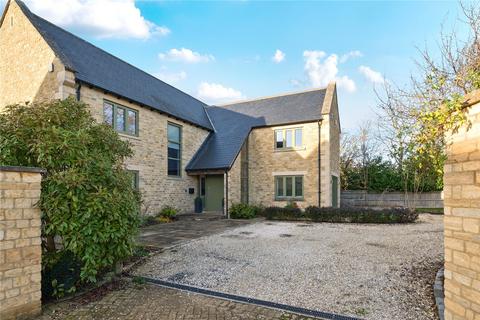 5 bedroom detached house for sale, West End, Silverstone, Towcester, Northamptonshire, NN12