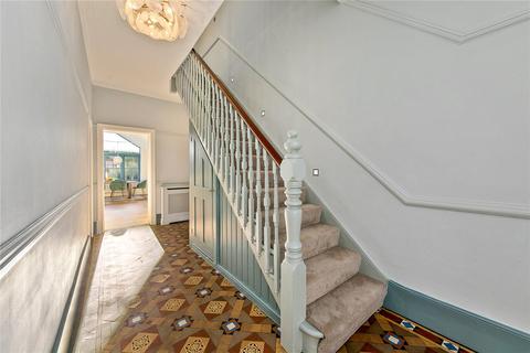 5 bedroom semi-detached house to rent, Park Avenue, East Sheen, SW14