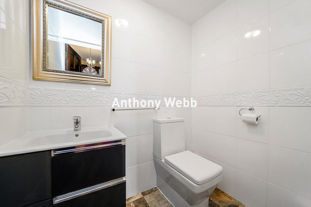 Ground Floor WC