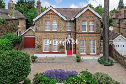 undefined, Wellington Road, Bush Hill Park, EN1