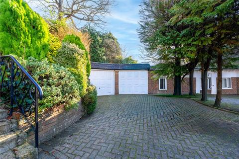 5 bedroom house for sale, Kingswood Close, Weybridge, Surrey, KT13