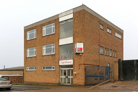 Industrial unit to rent, 66 Commercial Sq Leicester LE2 7SR