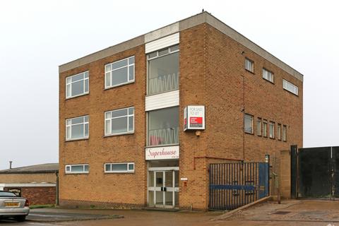 Industrial unit to rent, 66 Commercial Sq Leicester LE2 7SR