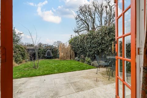 undefined, Fairfield Grove, London