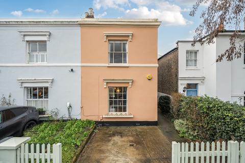 undefined, Fairfield Grove, London