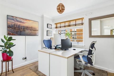 2 bedroom flat for sale, Furze Hill, Hove