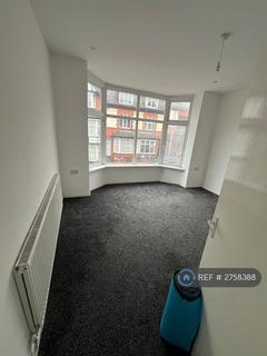 2 bedroom maisonette to rent, Beckingham Road, Leicester, LE2