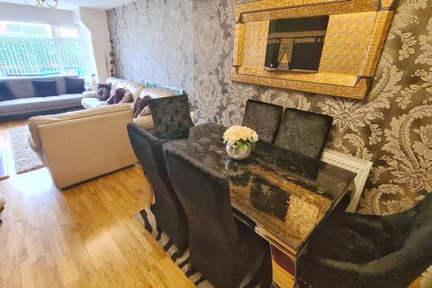 4 bedroom end of terrace house for sale, Farrant Road, Longsight