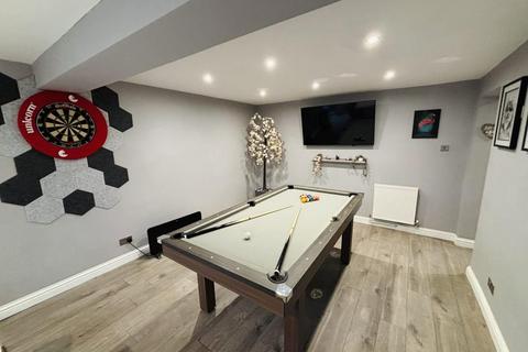 5 bedroom semi-detached house for sale, CURLEW CLOSE, THATCHAM RG19