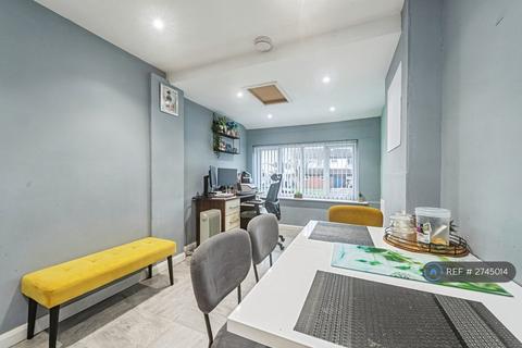 undefined, Caistor Close, Calcot, RG31