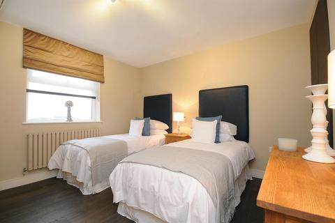 3 bedroom flat to rent, St John's Wood Park, St Johns Wood, NW8