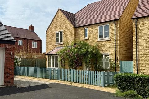4 bedroom detached house for sale, Ridge Close, Mickleton, Chipping Campden