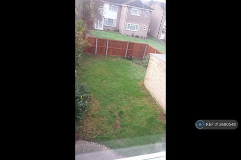 3 bedroom semi-detached house to rent, Guildford Road, Colchester, CO1