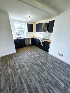 3 bedroom end of terrace house to rent, Beech Terrace, Catchgate DH9