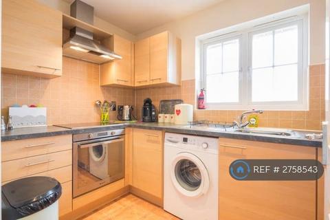 2 bedroom flat to rent, Grebe Court, Cambridge, CB5