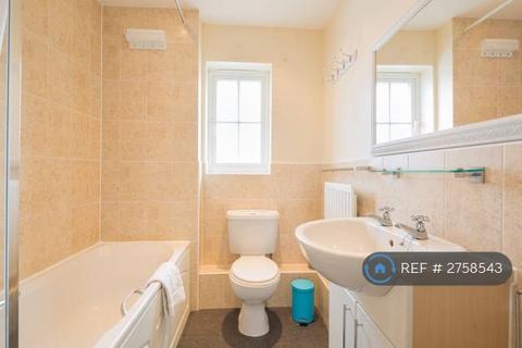 2 bedroom flat to rent, Grebe Court, Cambridge, CB5