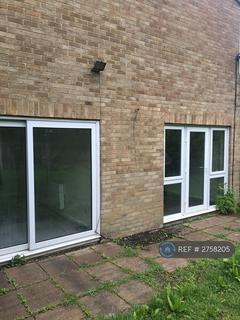 5 bedroom detached house to rent, Broomfield, Stacey Bushes, Milton Keynes, MK12