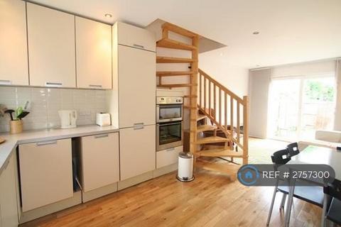1 bedroom terraced house to rent, Oxley Close, London, SE1