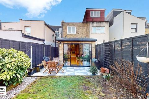 2 bedroom apartment for sale, Lindley Road, Leyton, E10