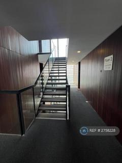 2 bedroom flat to rent, Burton Place, Manchester, M15