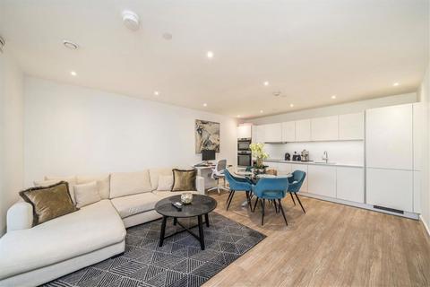 2 bedroom flat for sale, Telegraph Avenue, London SE10