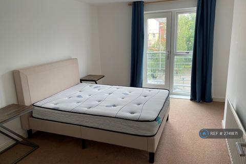 2 bedroom flat to rent, Watling Street, Bletchley, Milton Keynes, MK2