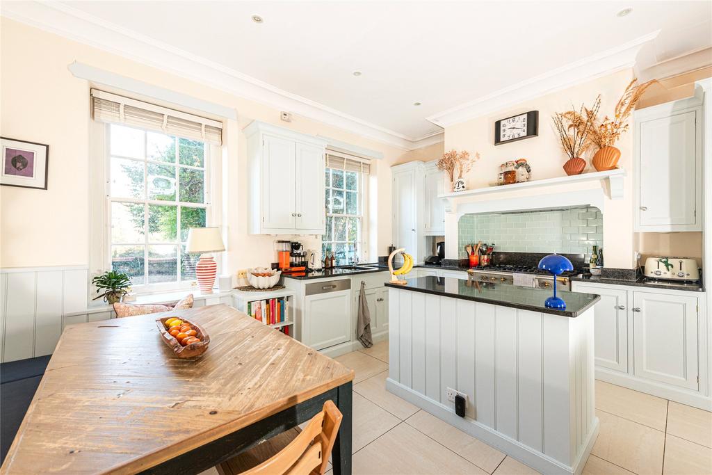 Kitchen/Dining Rm
