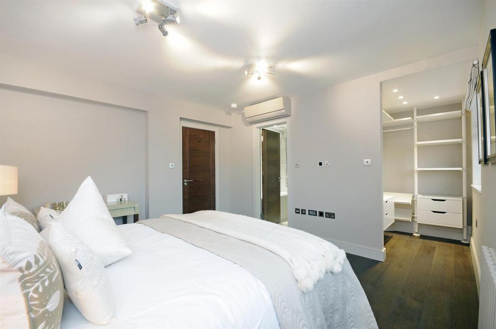 50 BC bedroom 1 photo 2.JPG