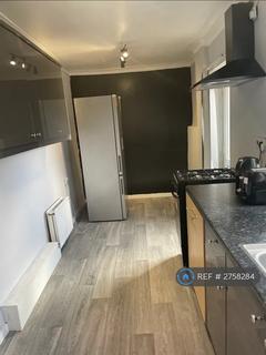 2 bedroom terraced house to rent, Romney Street, Salford, M6