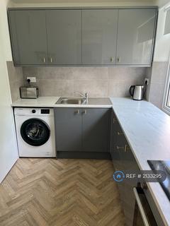 1 bedroom flat to rent, Montague Court, Bristol, BS2