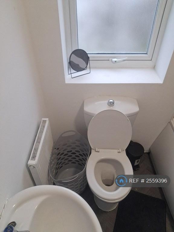Upstairs Bathroom