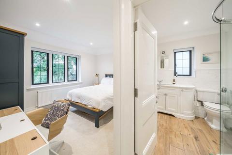 5 bedroom flat to rent, Lytton Grove, London SW15