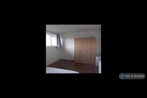 1 bedroom in a house share to rent, Speedwell Place, Milton Keynes, MK14