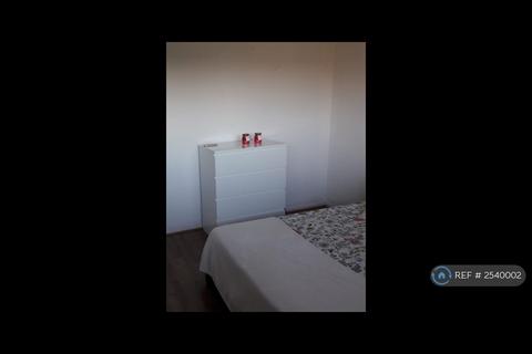 1 bedroom in a house share to rent, Speedwell Place, Milton Keynes, MK14