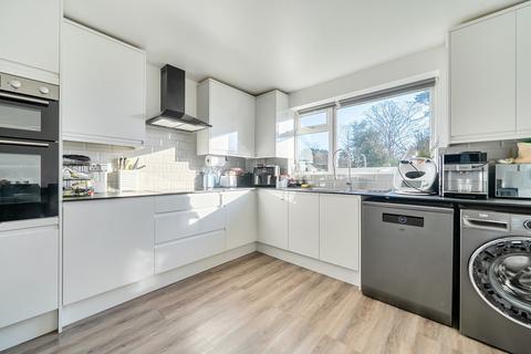 2 bedroom apartment for sale, Lyonsdown Road, New Barnet, Barnet, EN5