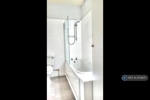 1 bedroom flat to rent, St. Andrews Road South, Lytham St. Annes, FY8