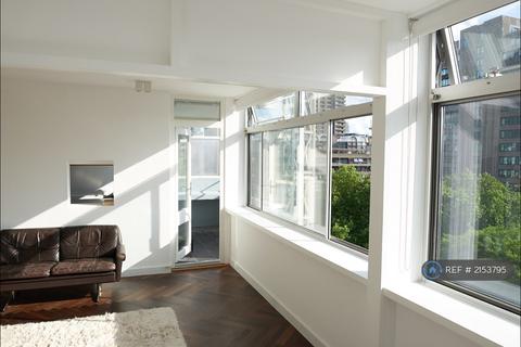 1 bedroom flat to rent, Great Arthur House, London, EC1Y