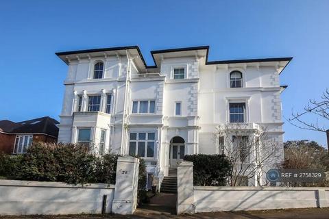 undefined, Portsmouth Rd, Kingston Upon Thames, KT1