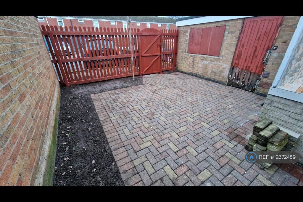 Front Garden 2