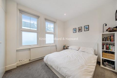 2 bedroom flat to rent, Gilbey Road, Tooting, London, SW17