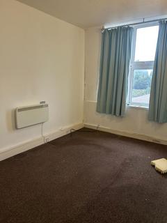 1 bedroom flat for sale, Flat 20 Stanford House, Princess Margaret Road, East Tilbury, Tilbury, Essex, RM18 8YP