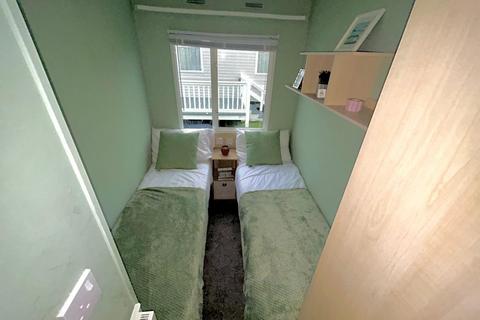 3 bedroom park home for sale, Seawick Holiday Park