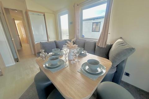 3 bedroom park home for sale, Seawick Holiday Park