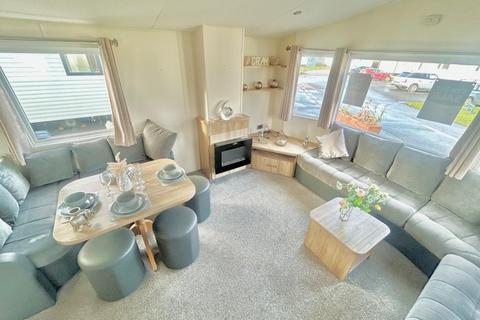 3 bedroom park home for sale, Seawick Holiday Park